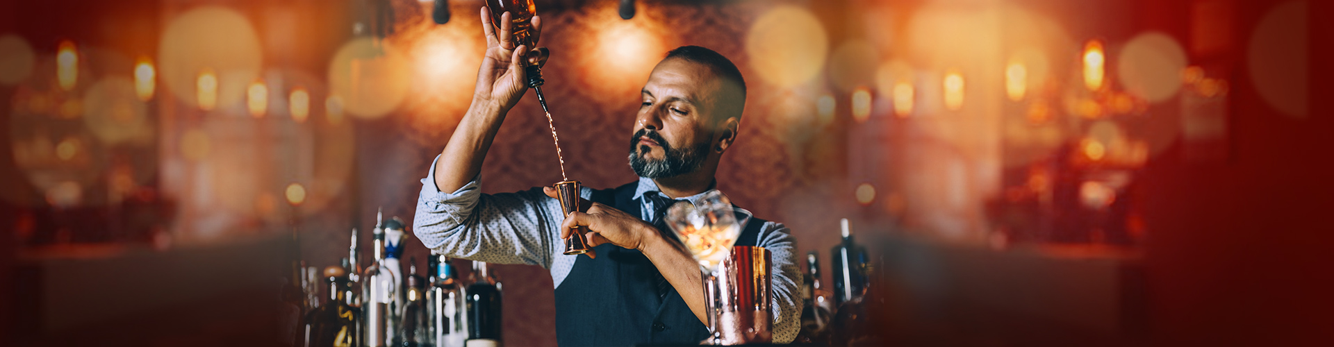 Cocktailement vôtre les boissons préférées de James Bond Dunod